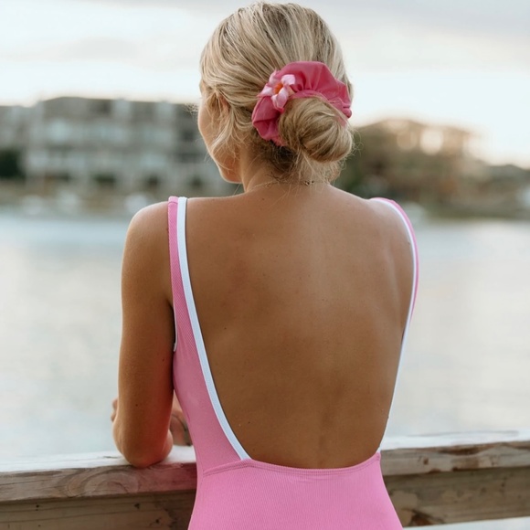 LainSnow - sangria - Picture 3 of 5